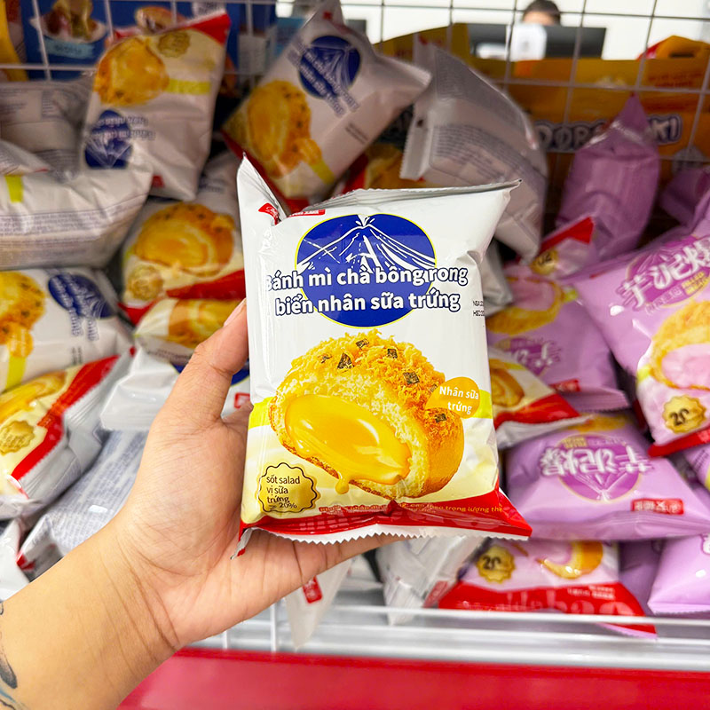 Khám phá 1 Cái Bánh Mì Chà Bông AIDEBAO Nhân Sữa Trứng thuộc nhóm AIDEBAO