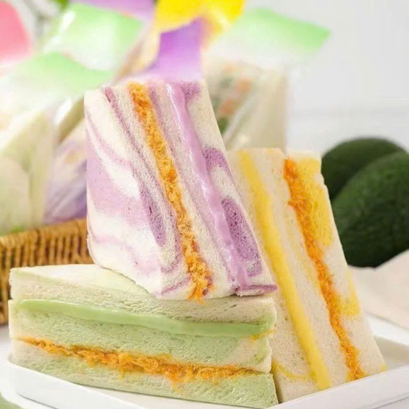 1 Cái Bánh Sandwich Weisiel Tam Giác Vị Bơ 60g