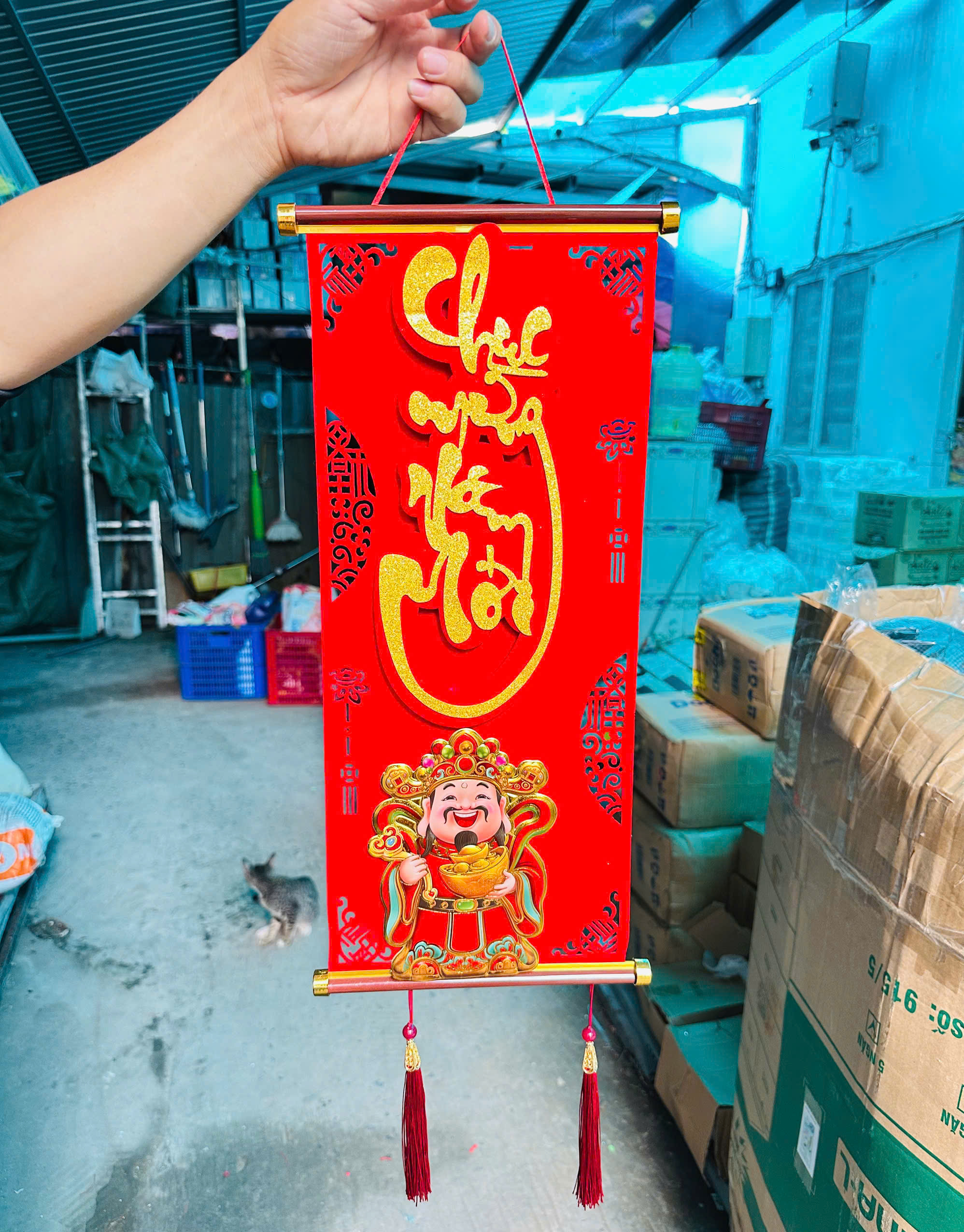 Dây treo có sẵn, thuận tiện treo ở cửa hoặc mảng tường