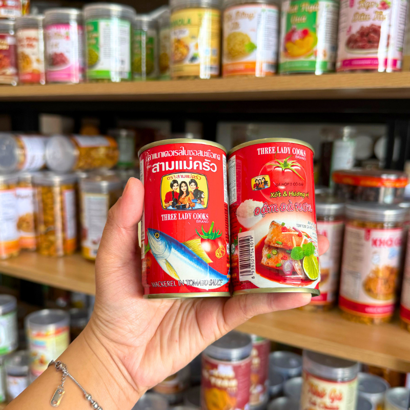 Khám phá 1  Hộp Cá Mòi Xốt Cà Chua Khui Muỗng Lon Cao - Cá Mồi 3 Cô Gái (155g/Lon) thuộc nhóm Gạo, bột, đồ khô, nguyên liệu