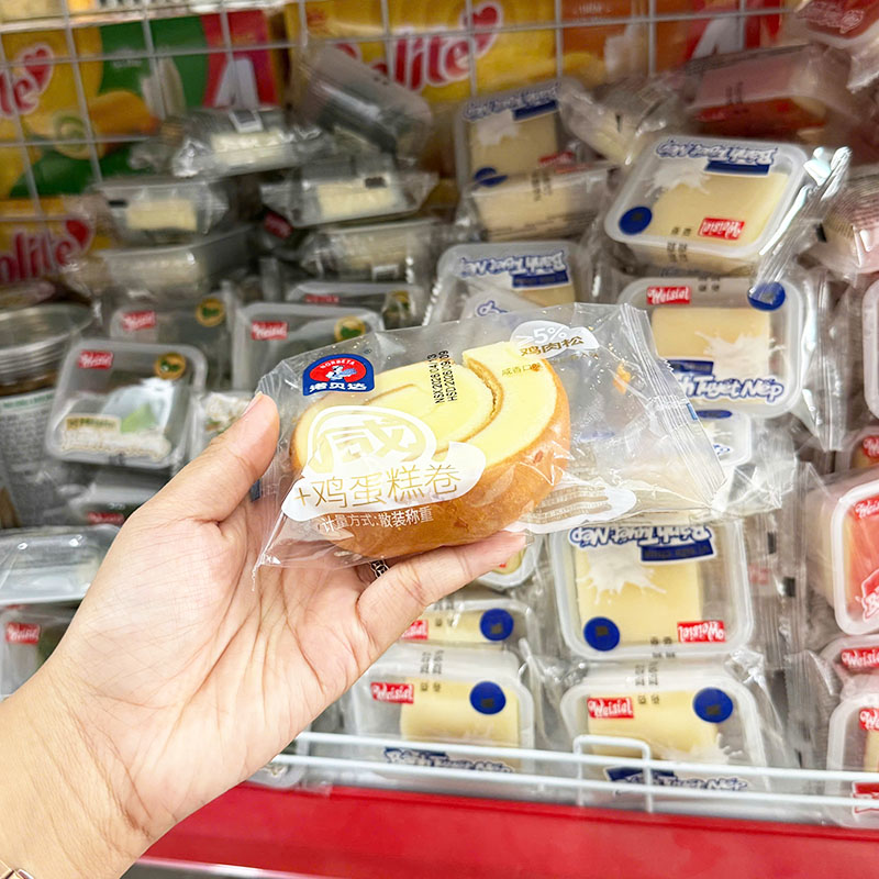 Kích thước mỗi bánh gọn tay, dễ sắp xếp trên quầy kệ