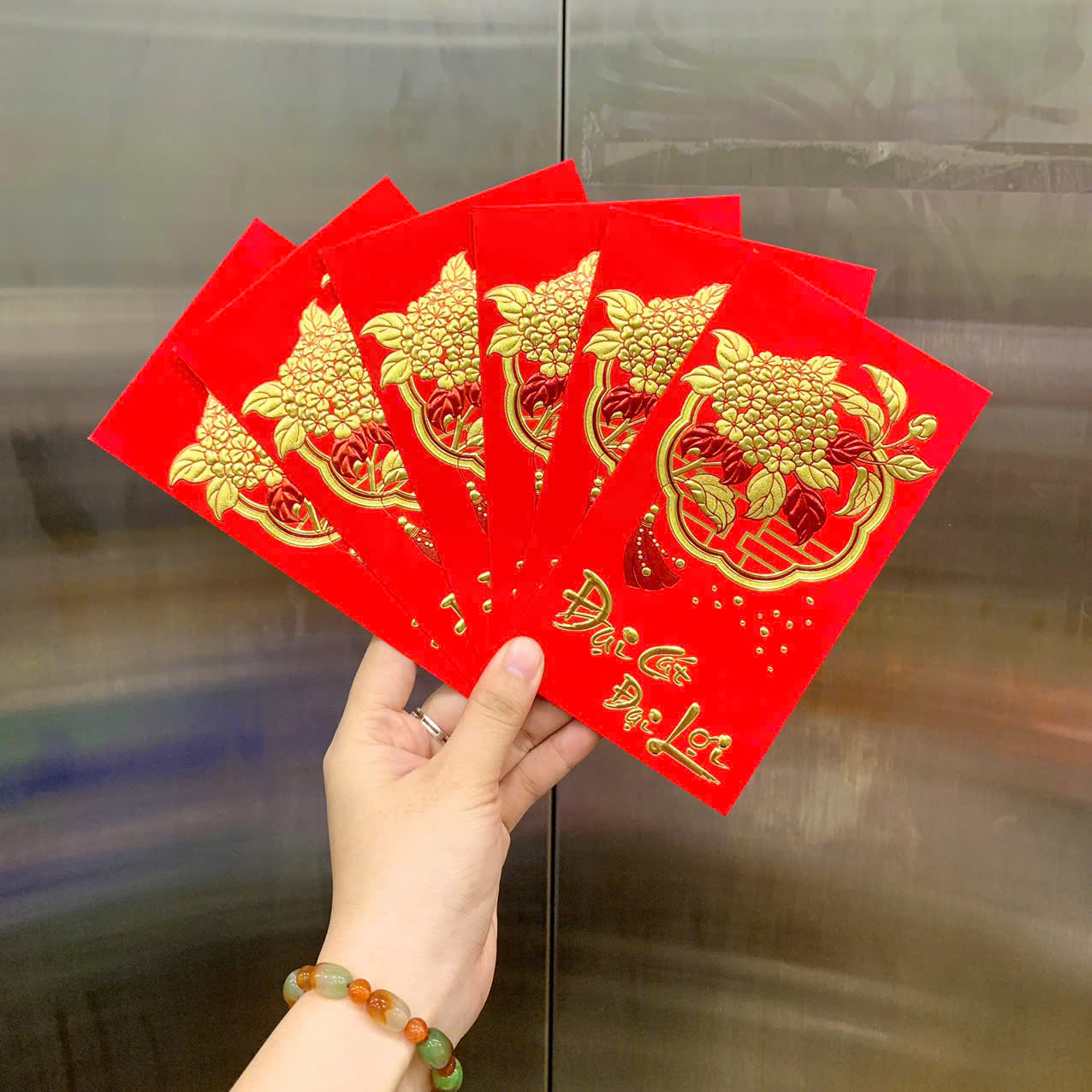Set 60 bao lì xì bản to 90 x 162 mm, chọn 10 hình, 1 hình 6 cái