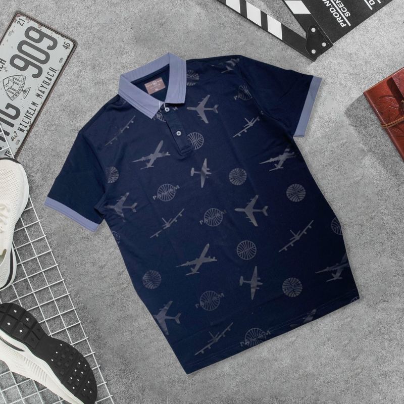 Phiên bản xanh navy mang phong cách trẻ trung, dễ mặc