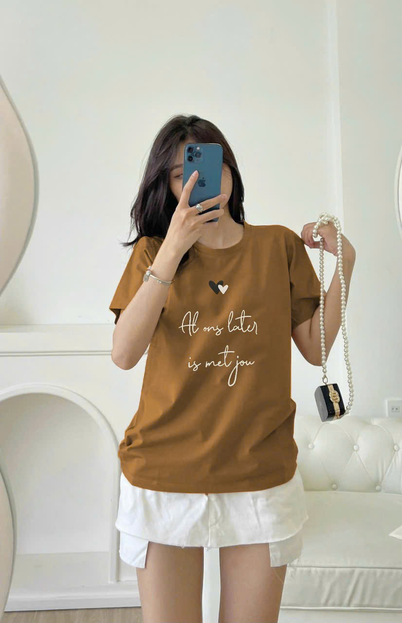 Biến thể tông nâu, phong cách đơn giản dễ phối.