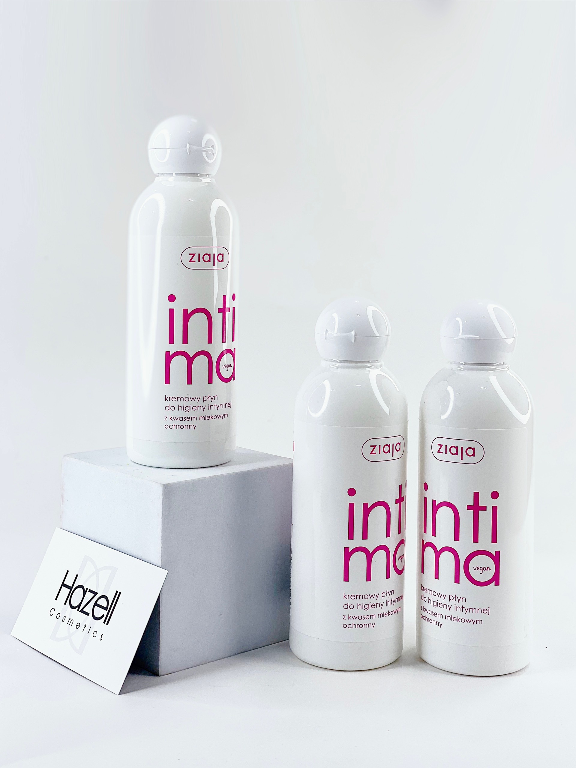 Dung dịch vệ sinh phụ nữ bổ sung Axit Lactic Intima Ziaja Balan 200ml - Màu  hồng