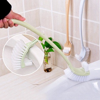 Chi tiết đầu cọ cong giúp tiếp cận góc khuất