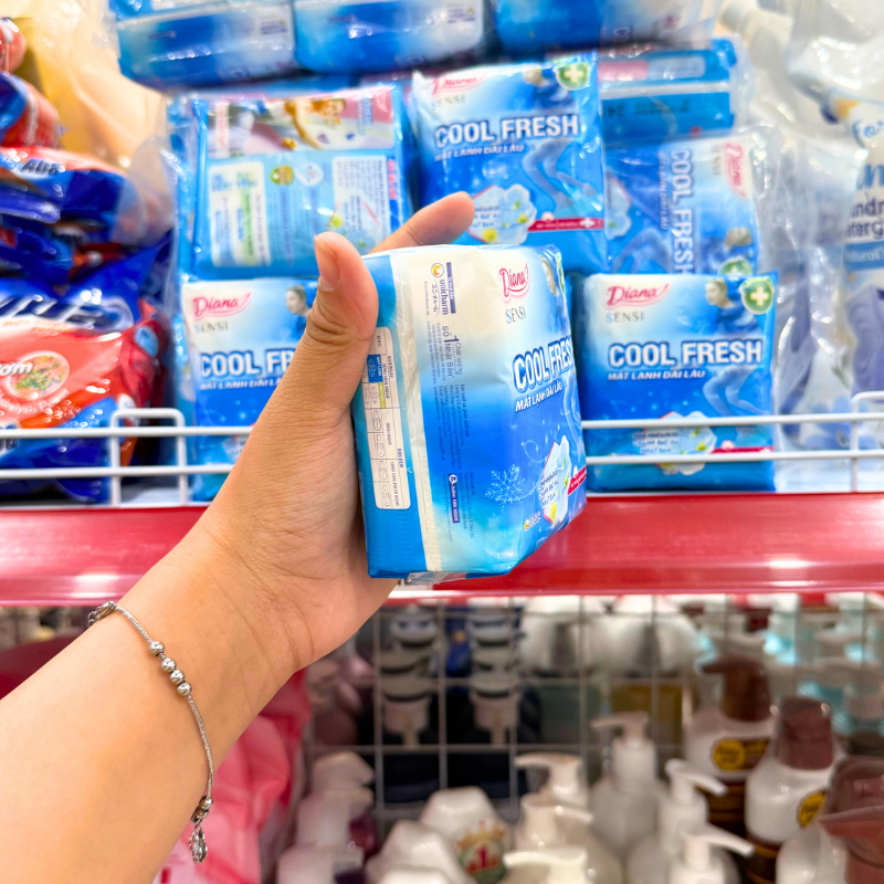 Mặt bên gói sản phẩm với phần thông tin in trên bao bì