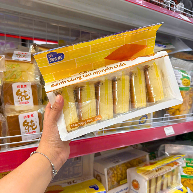 Bánh Bông Lan Nguyên Chất 28% Trứng Gà Tươi AXIQIN 360g phù hợp để tham khảo khi chọn AXIQIN