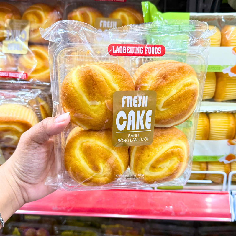 Khám phá Bánh Bông Lan Tươi Laobeijing Foods Vị Bơ Sữa Khay 4 Cái 183g thuộc nhóm Laobeijing Foods