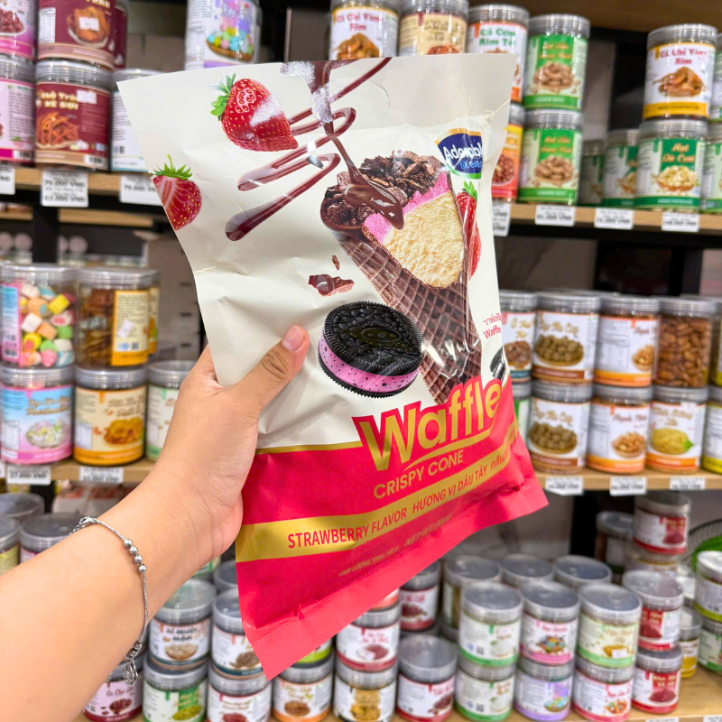 Bánh Ốc Quế Waffle Vị Dâu Tây Adorable 300g