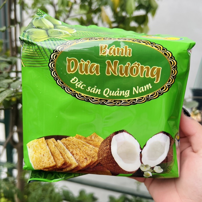 Bao bì xanh lá gọn gàng, phù hợp mang theo hoặc làm quà
