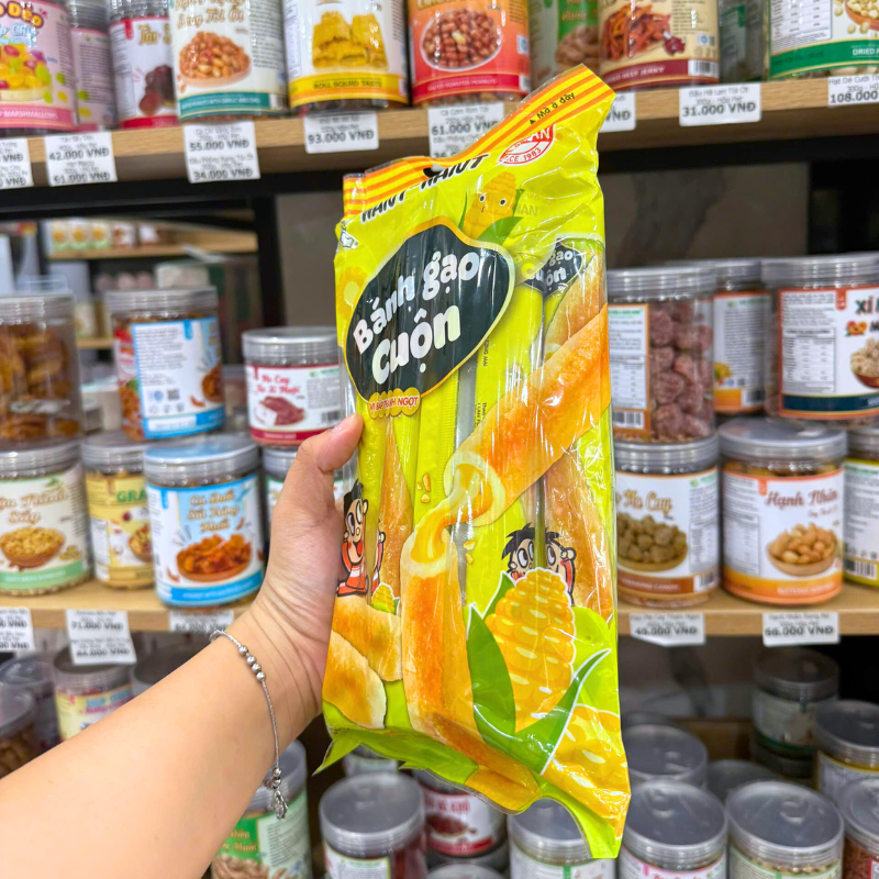 Bánh Gạo Cuộn Want Want Vị Bắp Thanh Ngọt 170g (17g x 10 Gói)