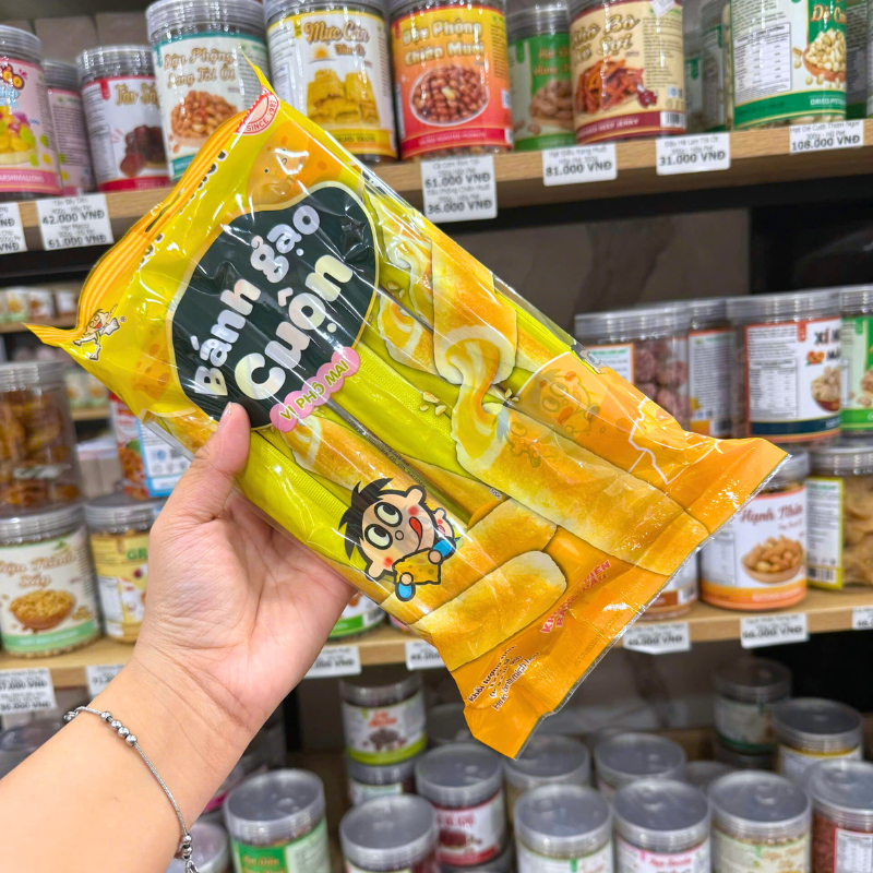 Thiết kế túi lớn tiện cầm tay, phù hợp mang theo