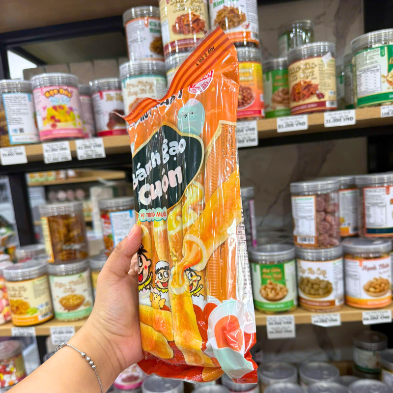 Bánh Gạo Cuộn Vị Trứng Muối Want Want 170g (17g x 10 Gói)