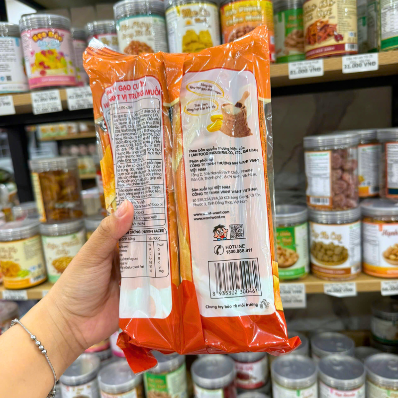 Mặt sau bao bì với thông tin nhà sản xuất và mã vạch