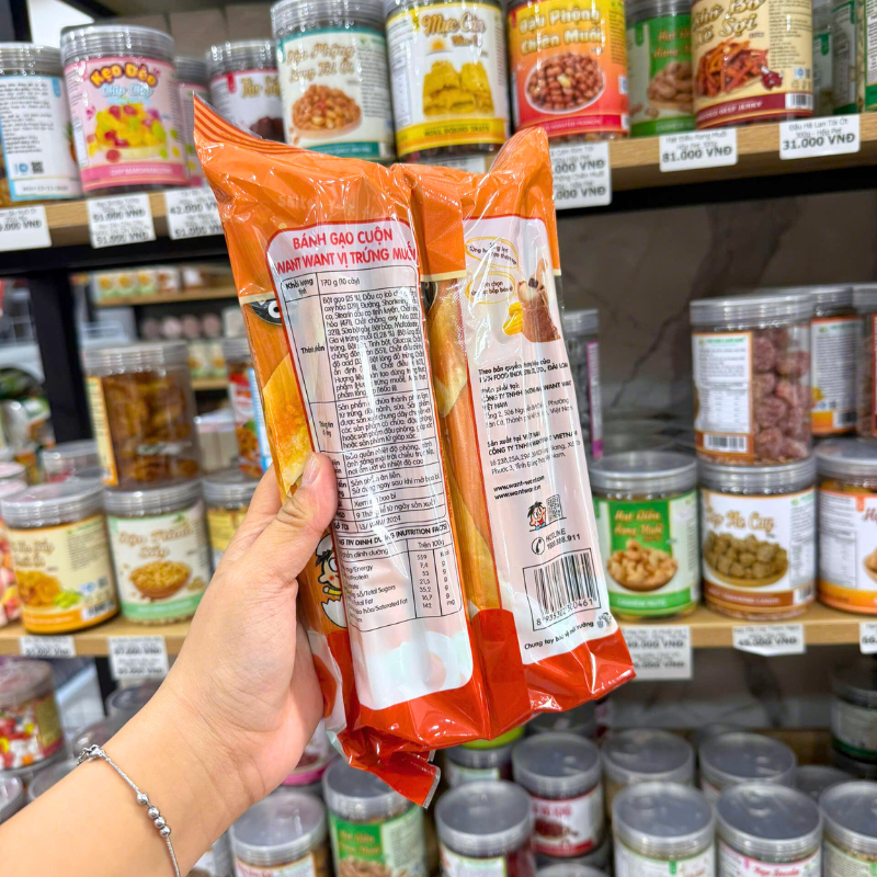 Mặt sau bao bì thể hiện quy cách và bảng thông tin sản phẩm