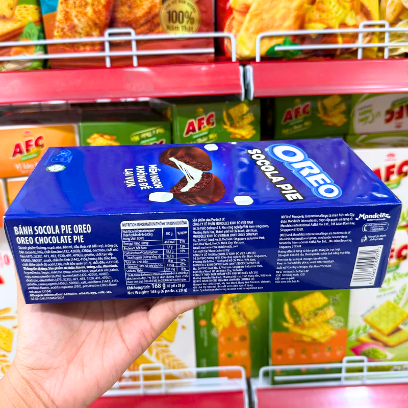 Mặt bên hộp hiển thị thông tin thành phần, dị ứng và khối lượng tịnh