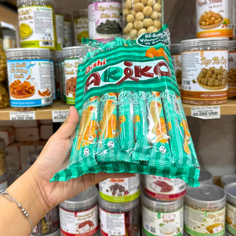 Mặt trước bao bì màu xanh rêu của sản phẩm