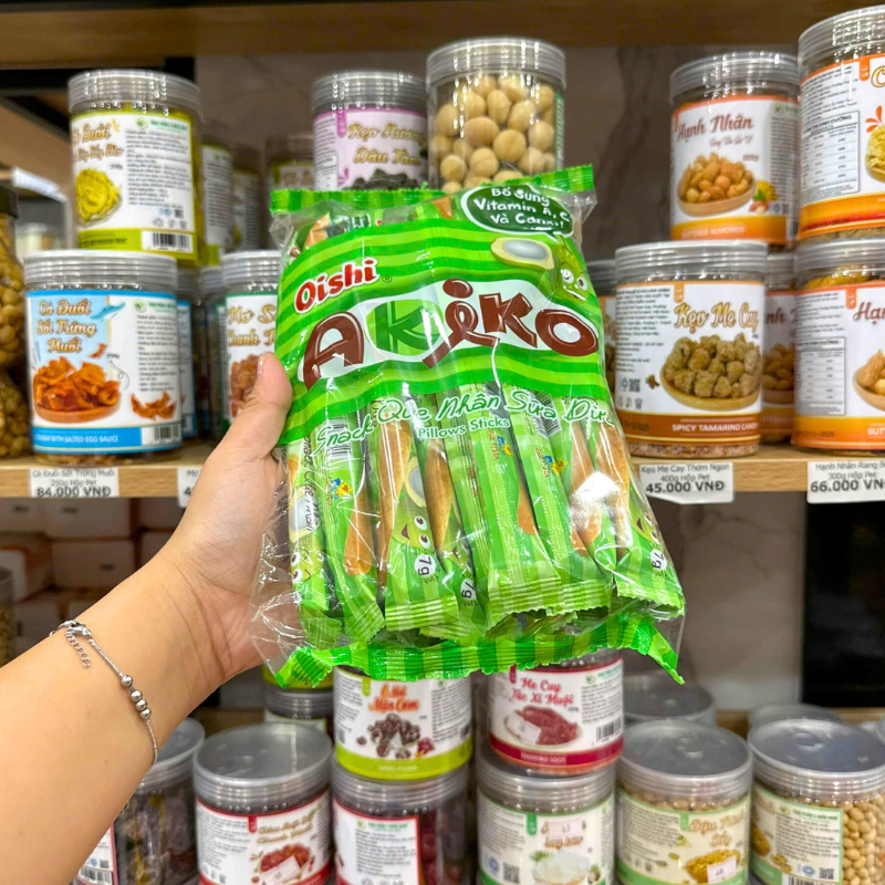 Bánh Que Kem OISHI AKIKO Nhân Sữa Dừa 140g Màu Xanh Lá
