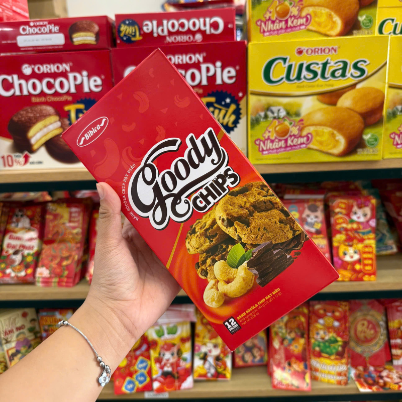Bánh Quy Hạt Socola Bibica Goody Chips Hạt Điều 144g