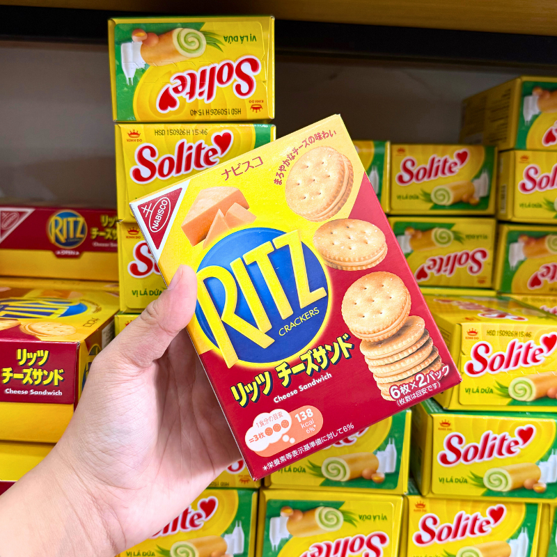 Bánh Quy Ritz Crackers Nhân Kem Phô Mai 106g