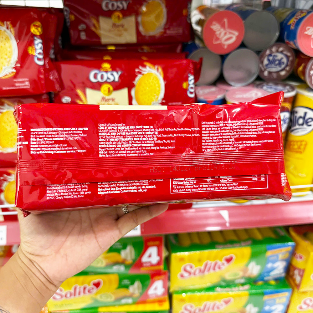 Mặt sau bao bì với thông tin thành phần và hướng dẫn bảo quản