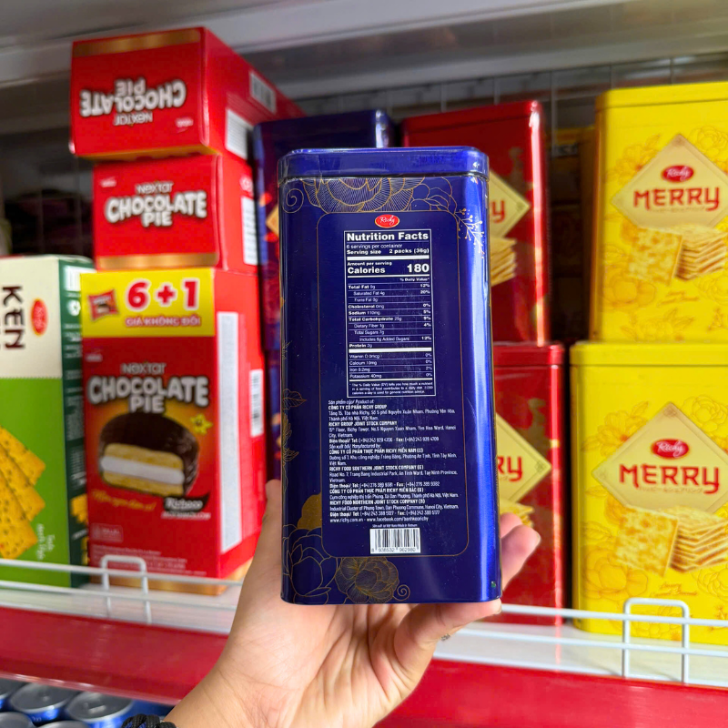 Bánh Quy Đường Richy Merry Hộp Thiếc 156g Màu Xanh Dương