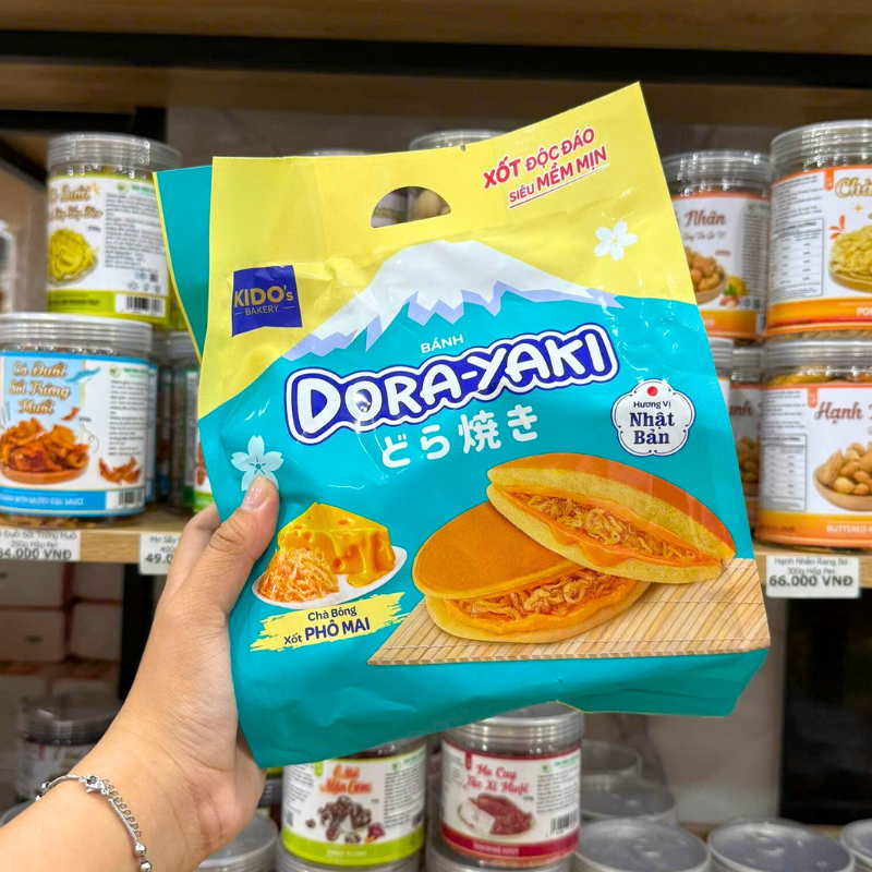 Mặt trước bao bì với hương vị chà bông xốt phô mai