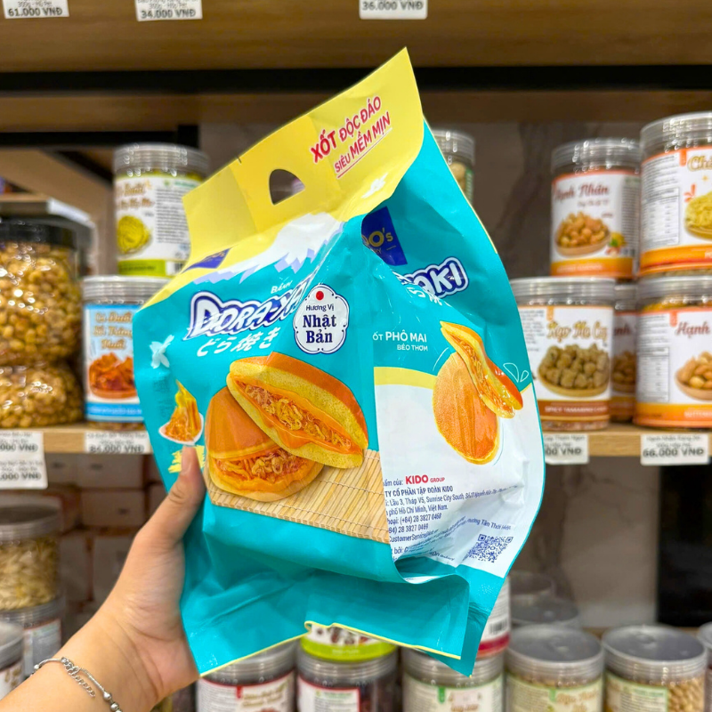 Bao bì sản phẩm với hình minh họa bánh kẹp nhân mặn béo