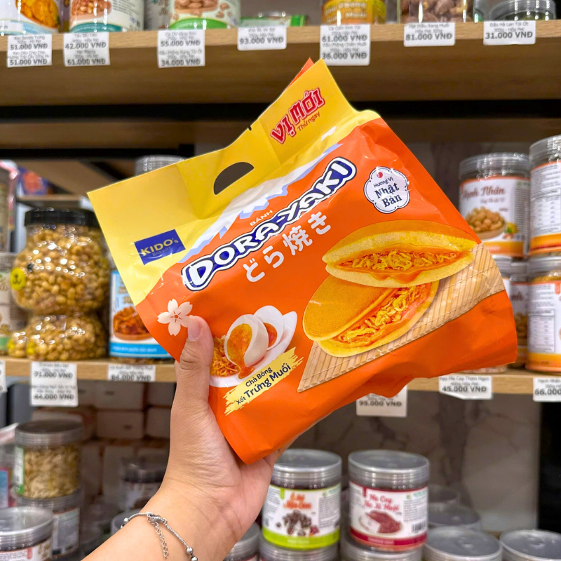 Bánh KIDO'S Dora-Yaki Chà Bông Xốt Trứng Muối 150g - Bịch 5 Cái