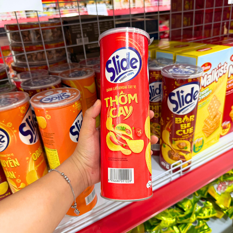 Thiết kế lon trụ Slide màu đỏ dễ nhận diện