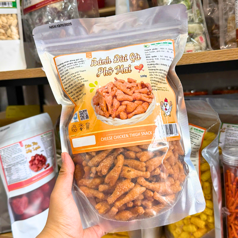 Tổng quan bao bì túi zip bạc và hình dáng bánh bên trong