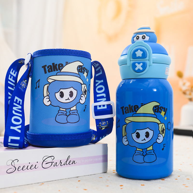 Mẫu màu xanh dương với kiểu dáng gọn, dễ mang theo