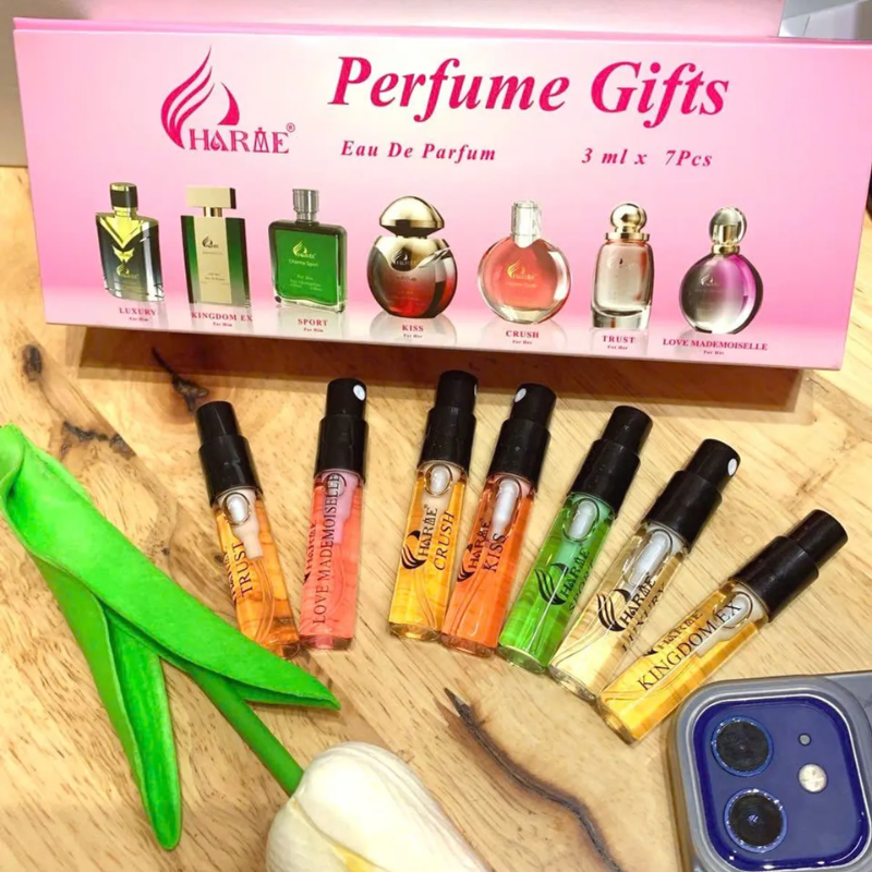 Hộp Perfume Gifts màu hồng và 7 chai xịt mini 3ml