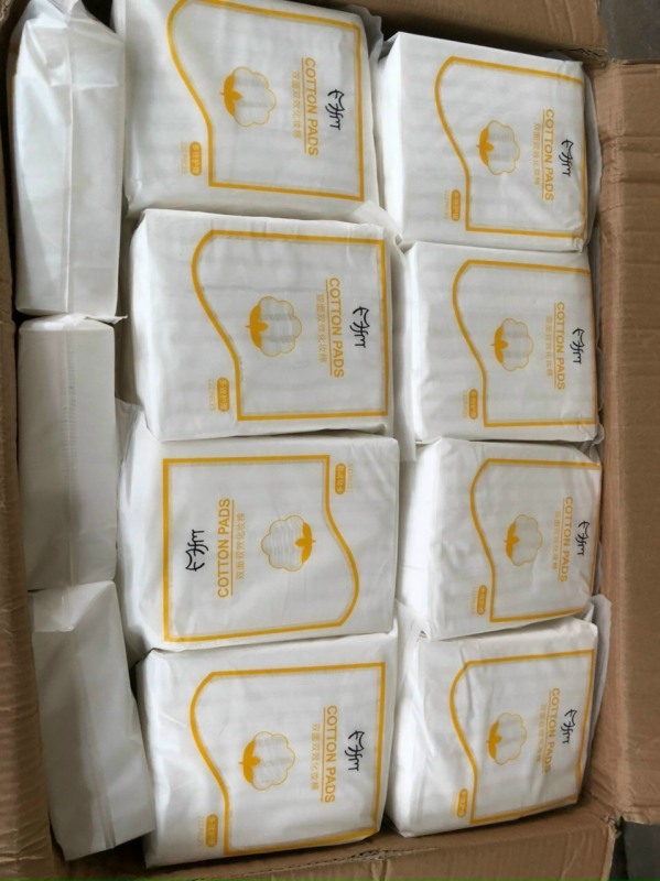 Bông tẩy trang FM Cotton Pads 3 lớp 222 miếng