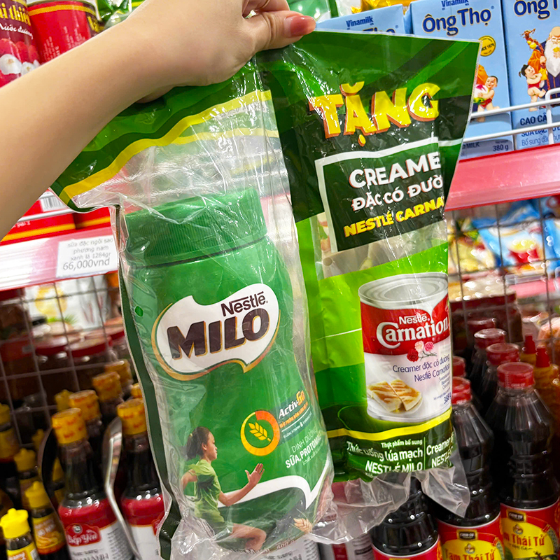 Bột Thức Uống Lúa Mạch MILO 400g Tặng 1 Lon Nestlé Carnation 388g