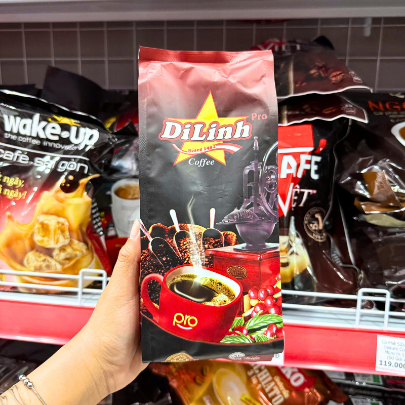Mặt trước bao bì với nhận diện dòng Pro