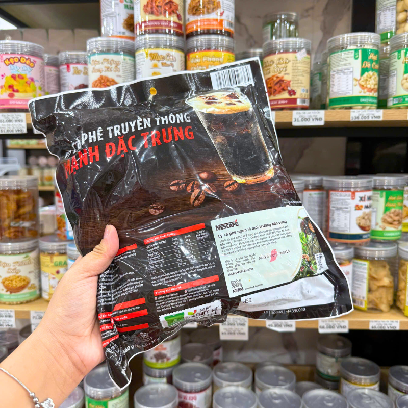 Cà Phê Đen Đá NESCAFÉ Café Việt 560g