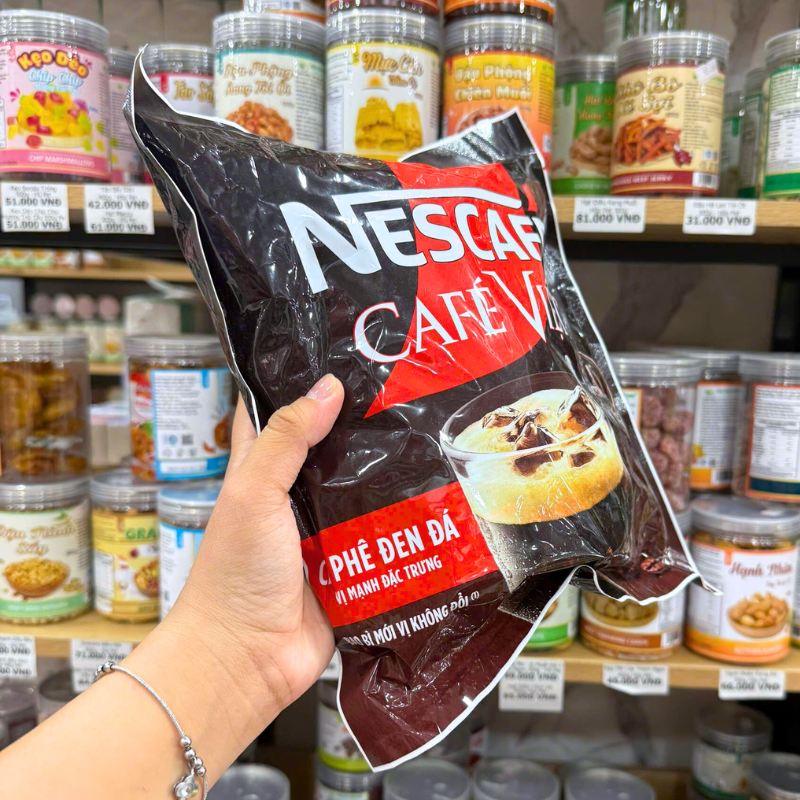 Cà Phê Đen Đá NESCAFÉ Café Việt 560g