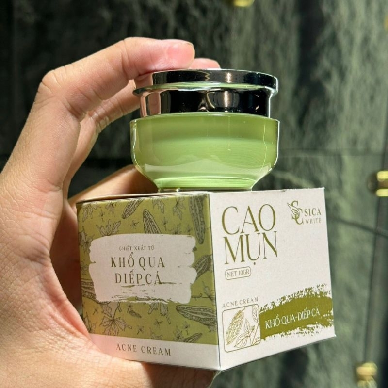 Thiết kế hũ kem và hộp giấy đồng bộ tông xanh trắng