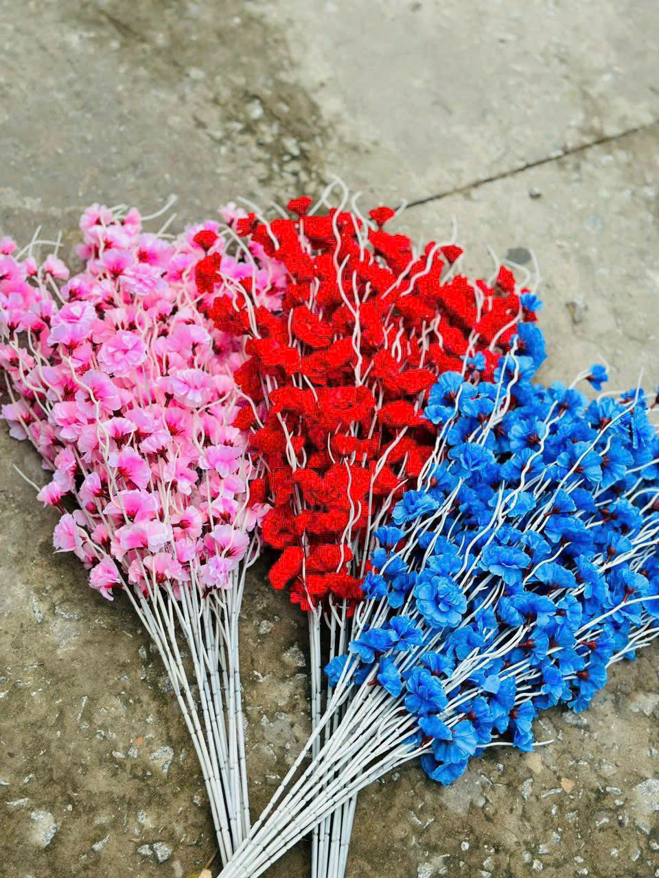 Gợi ý phối 3 tông màu để tạo bình hoa rực rỡ, dễ làm
