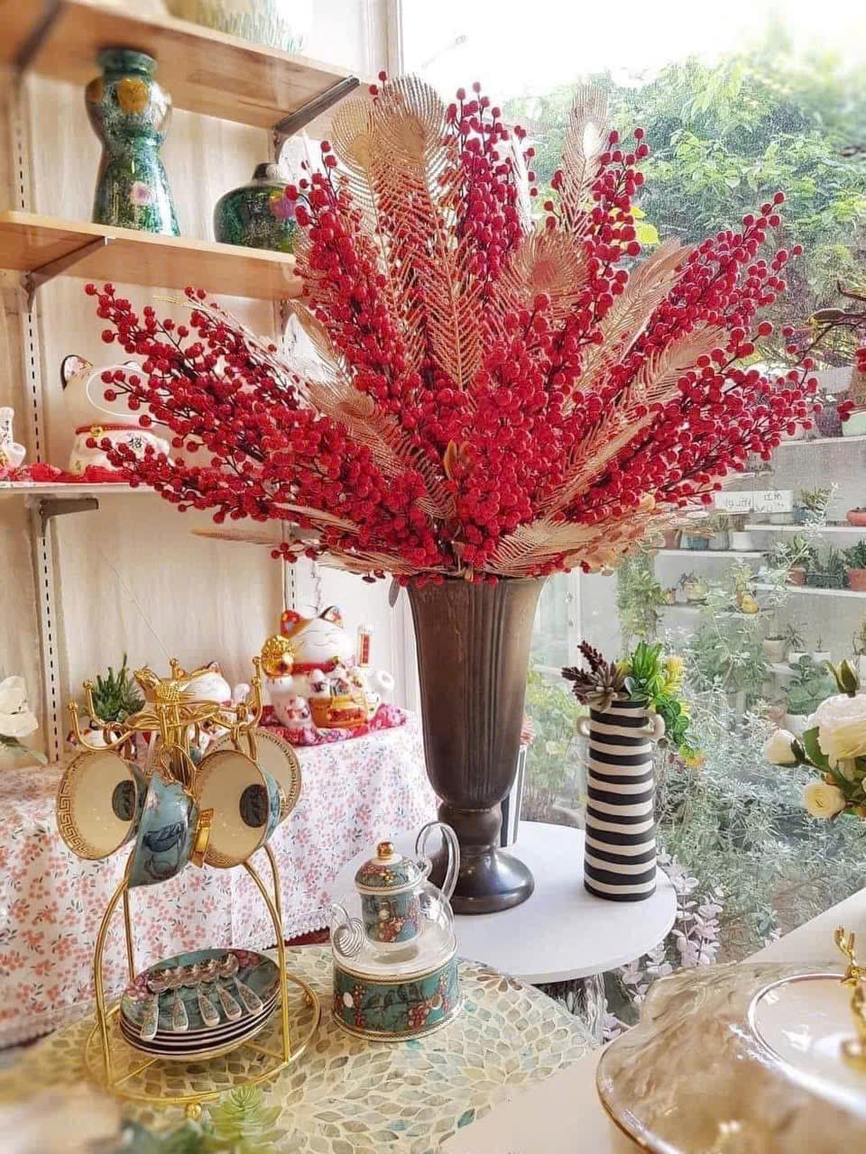 Mẫu trưng bày nổi bật cho góc nhà hoặc cửa hàng