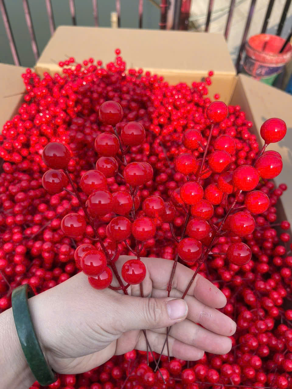 Combo 10 nhánh đông đào nhánh nhỏ màu đỏ trang trí Tết