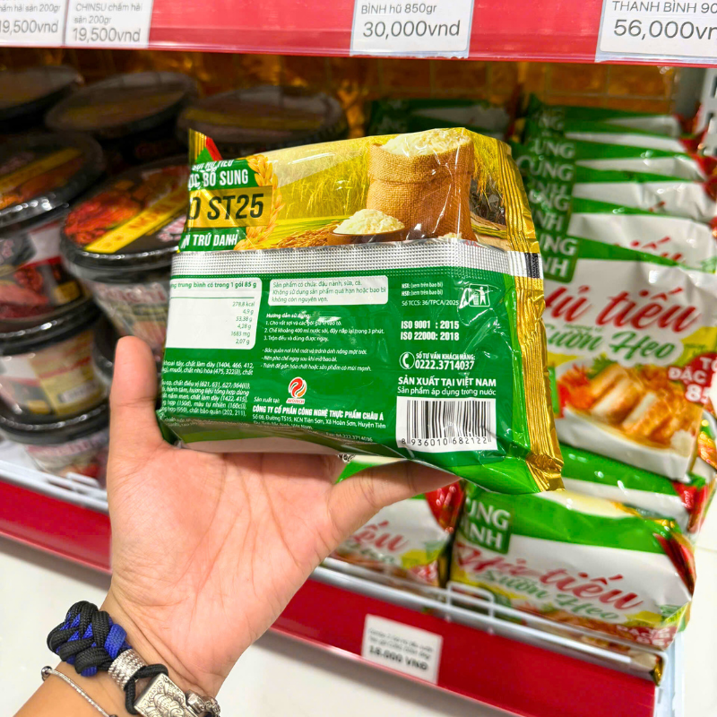 Mặt sau bao bì với thông tin sản phẩm