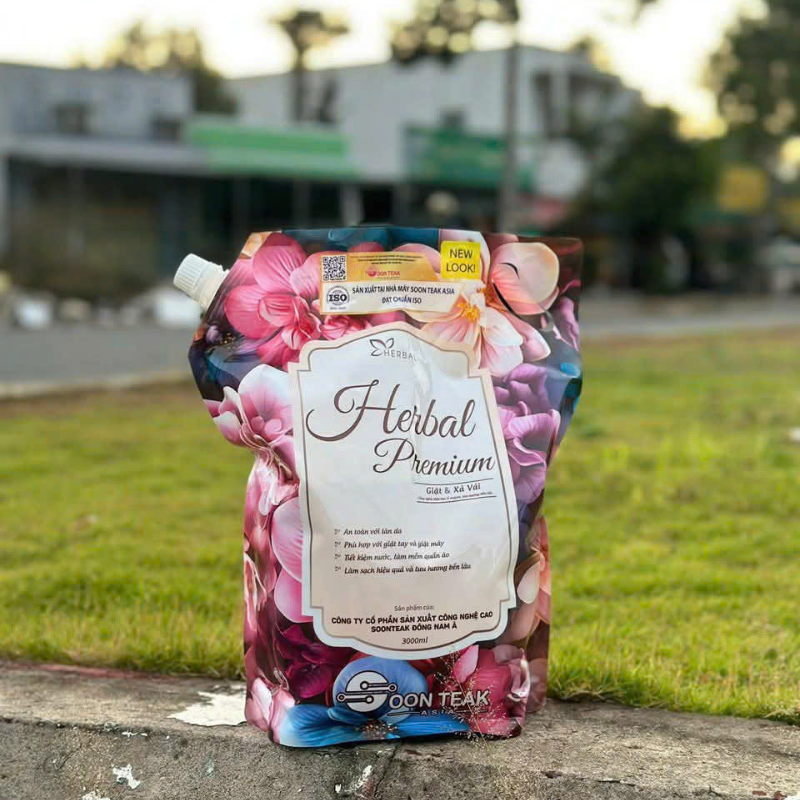 Combo 2 Túi Nước Giặt Xả Herbal Premium 3L