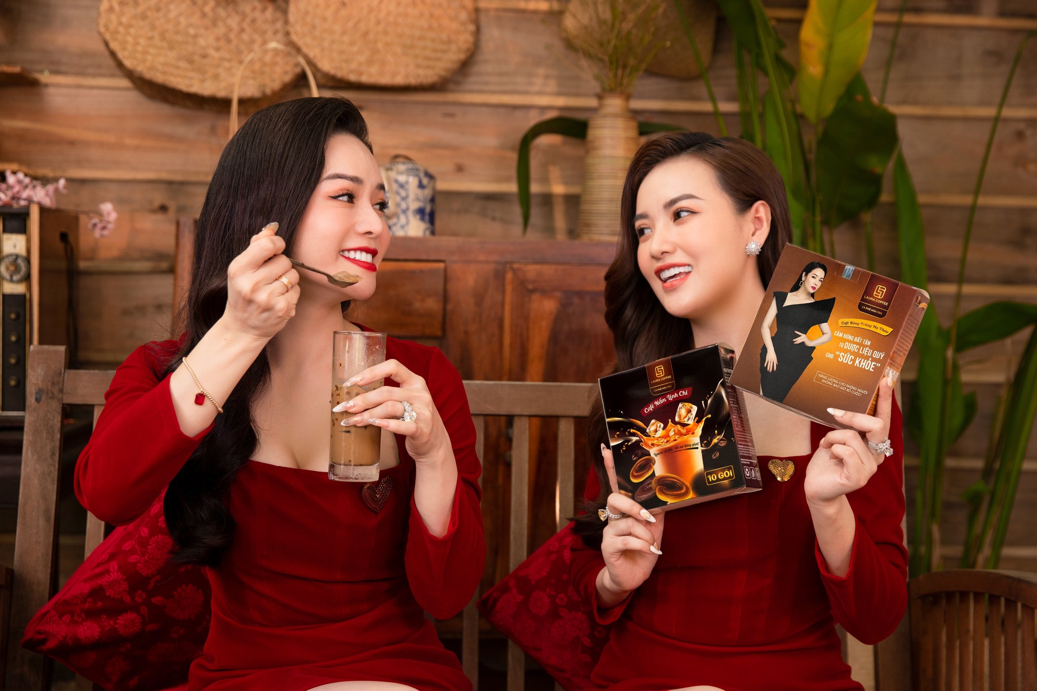 Cà Phê Đông Trùng Hạ Thảo Laura Coffee Nhật Kim Anh Hộp 10 Gói