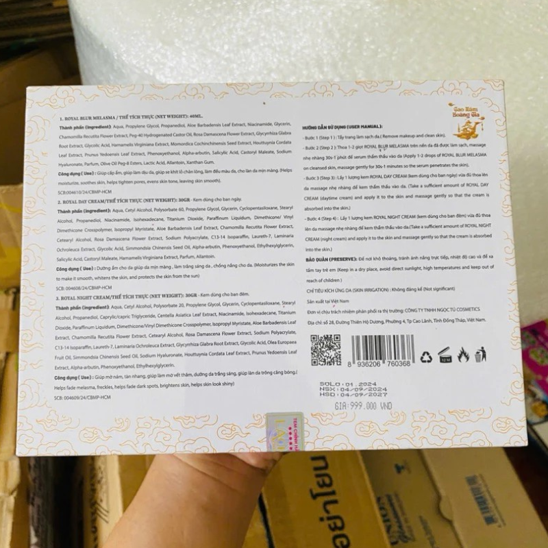 Mặt sau hộp với hướng dẫn và thông tin sản phẩm