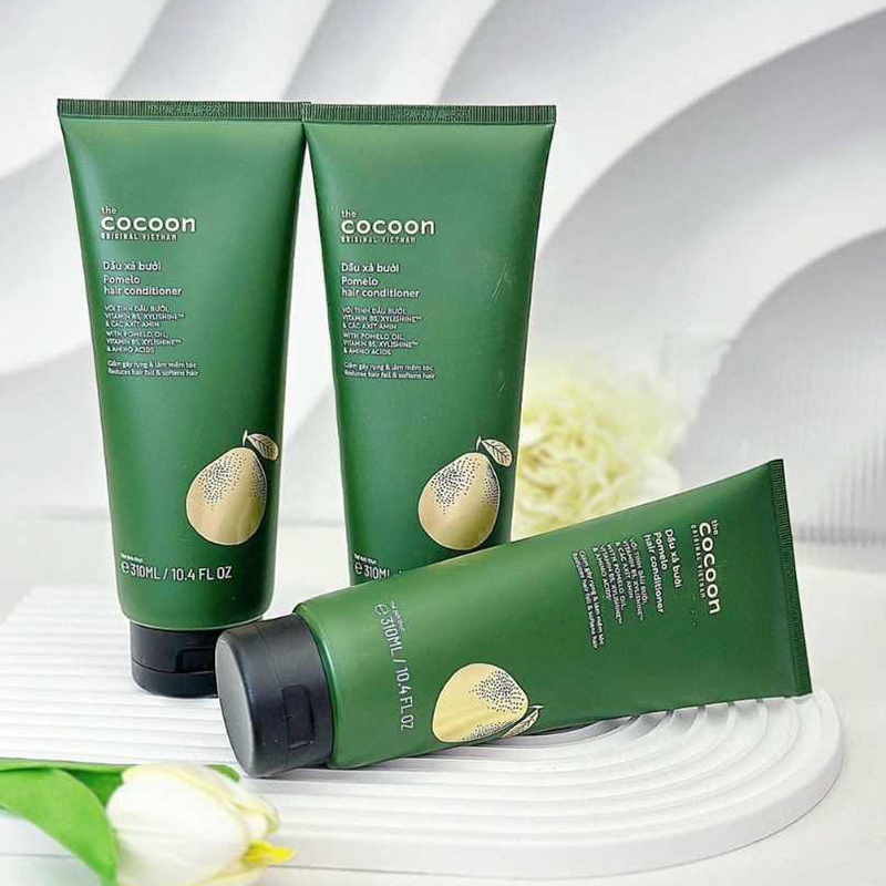 Thiết kế bao bì tông xanh đặc trưng của dòng bưởi