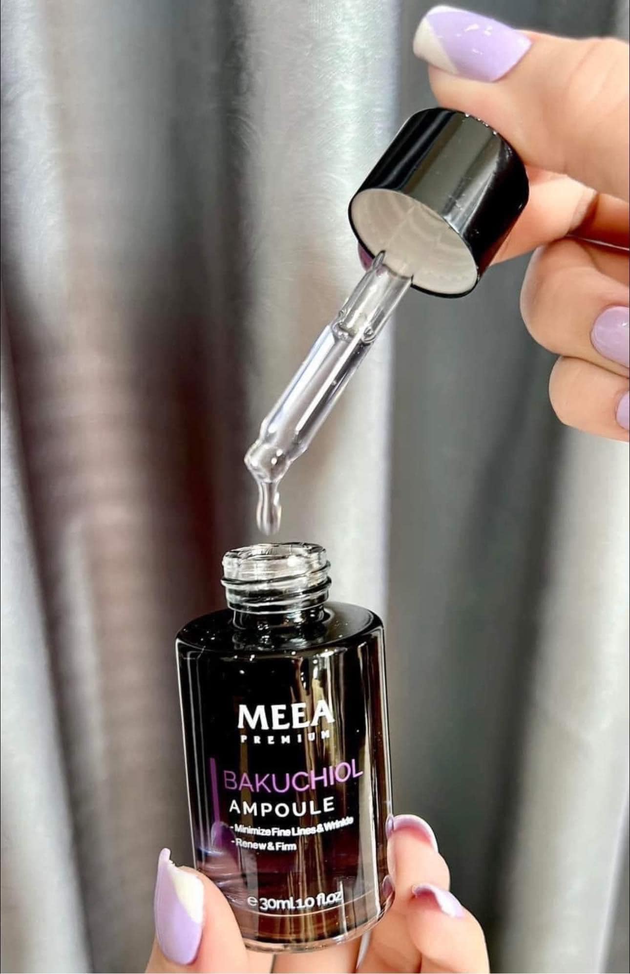 Thiết kế chai nhỏ giọt của serum bakuchiol
