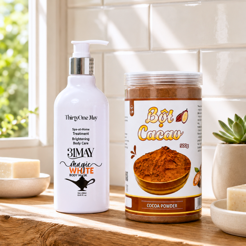 Bao bì sản phẩm với chai pump và hũ bột cacao dễ nhận diện